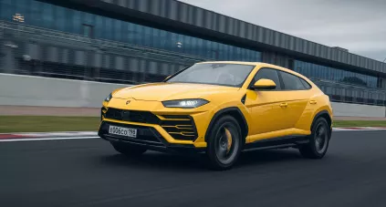 На Lamborghini — по дорогам Карелии