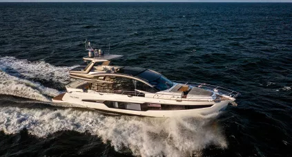 Galeon 700 Skydeck