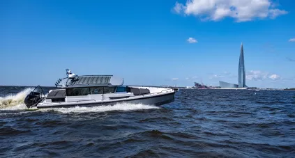 Axopar 37 Cabin