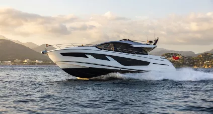 Sunseeker 65 Sport Yacht
