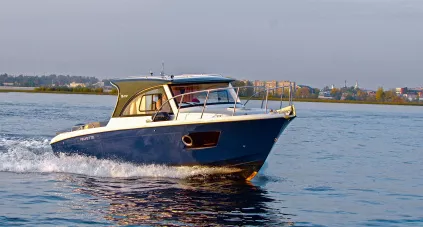 На Волге с Velvette 23 AS