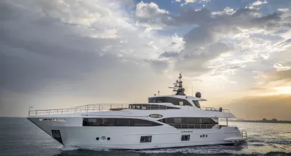 Majesty 100. Заявка на успех