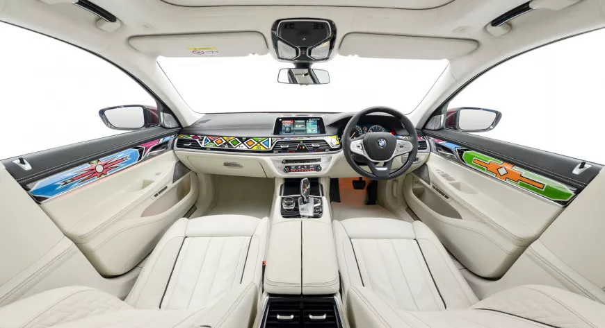Неповторимая атмосфера  интерьера в стиле BMW Individual  - фото