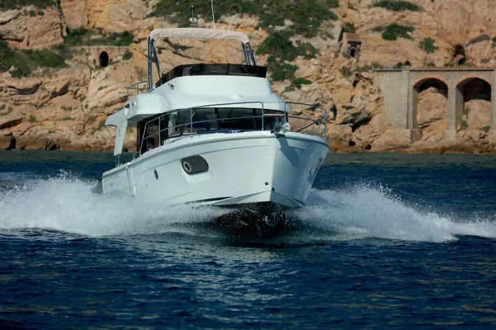 Beneteau Swift Trawler 35 - фото 1