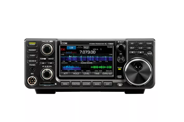 Icom IC-7300 — модель среднего ценового диапазона, достаточная для большинства задач - фото
