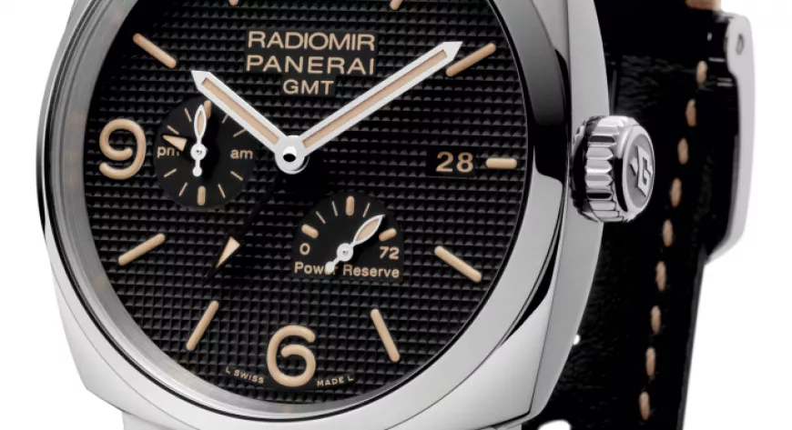 Модель Radiomir
1940 3 Days GMT
Power Reserve
Automatic
(PAM00628) имеет
циферблат с узором
Clou de Paris - фото