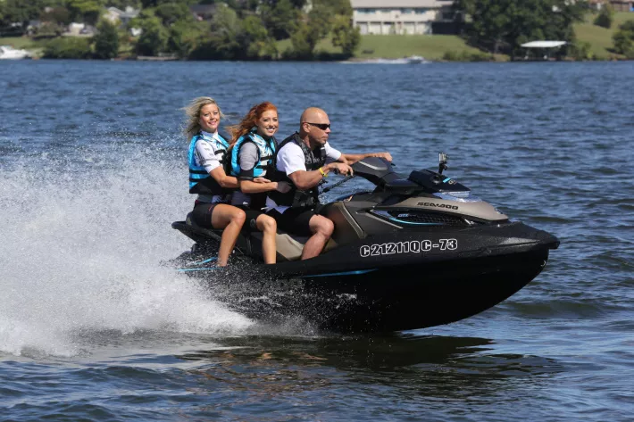 Трехместный
Sea-Doo GTX
Limited 300 - фото