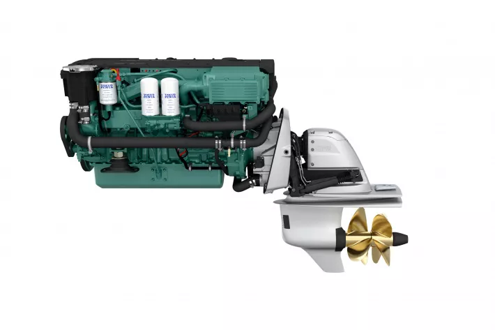 Двигатель Volvo Penta D6-370 с колонкой DPH - фото