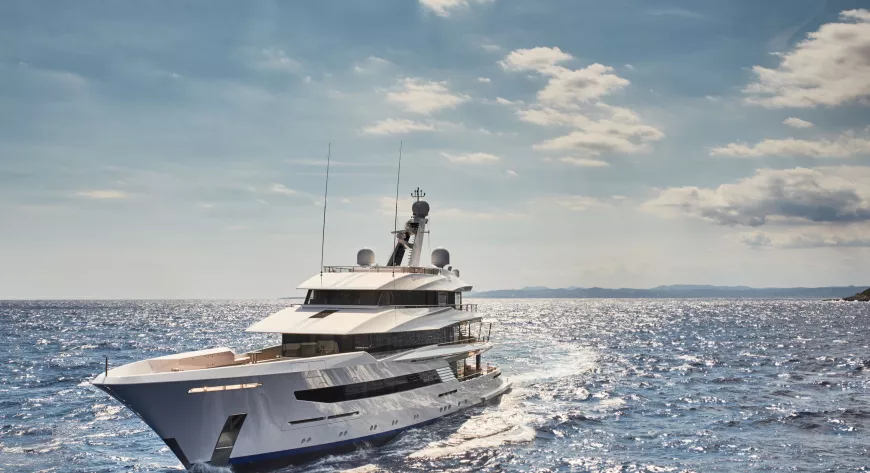 Студия Дики 
Банненберга создала 
наружный дизайн 
Feadship Joy - фото