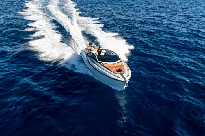 Французский тест Fairline F-Line 33 - фото 1