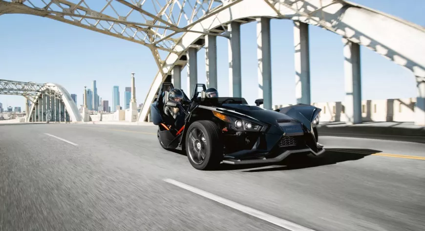 Polaris Slingshot - фото 12