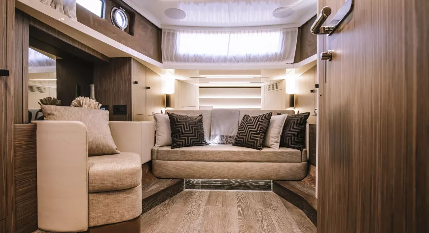 Cranchi A46 Luxury Tender. Начало новой линейки? - фото 2