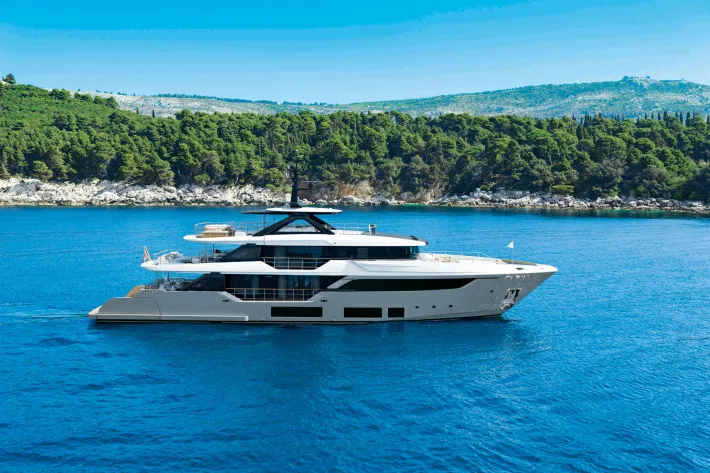Custom Line Navetta 38 - фото