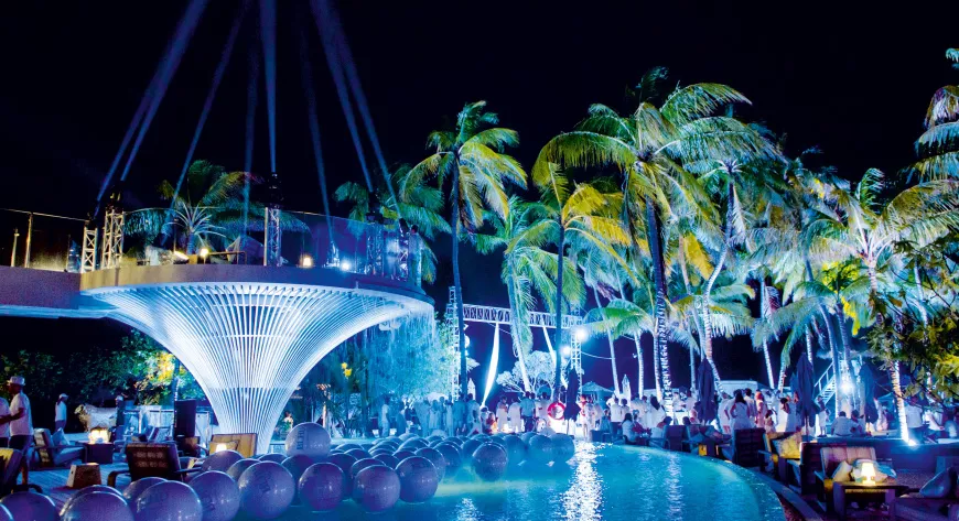 1 OAK Beach 
Club — первый 
«островной» проект 
The Butter Group, 
унаследовавший 
лучшие традиции 
ночных клубов 
Лос-Анджелеса, 
Нью-Йорка и Лас-Вегаса - фото