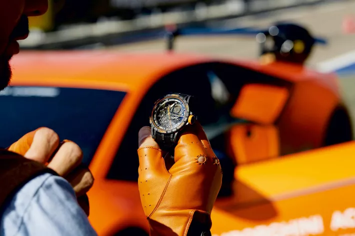 Модель Excalibur Aventador S с отделкой оранжевого цвета Arancio Argos выйдет в количестве восемь экземпляров - фото