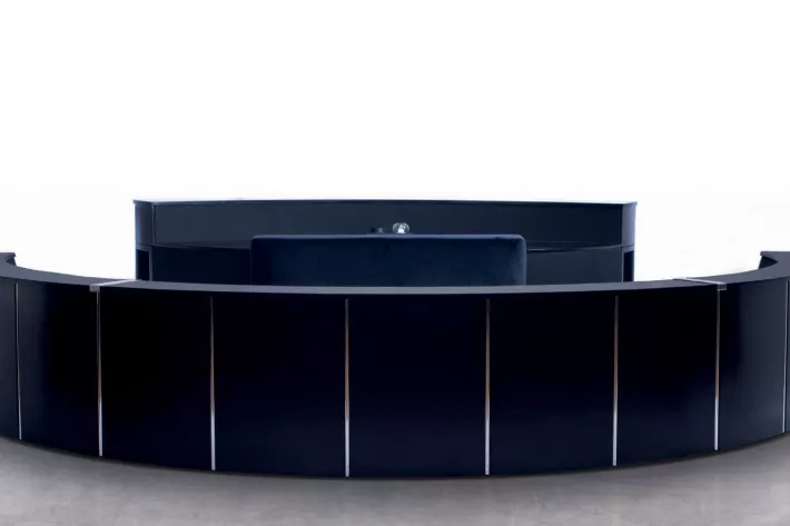 На яхтенном рынке продукцию L-Acoustics представляет морское подразделение швейцарской компании Genesis Technologies - фото