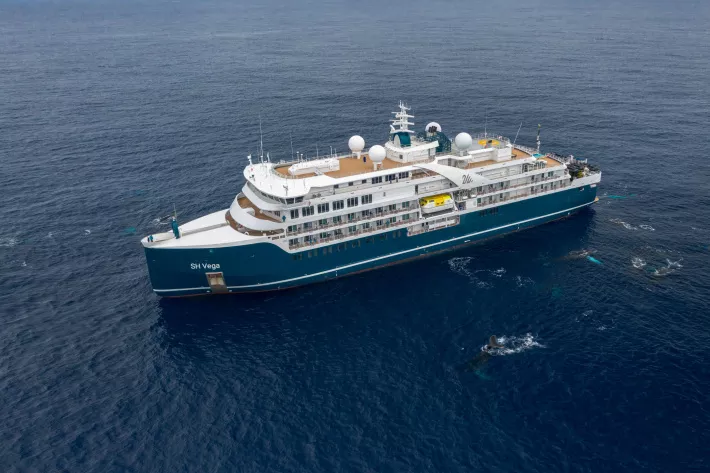 Круизные лайнеры для Swan Hellenic строят 
в Финляндии. 
SH Vega — одно из двух 115-метровых судов 
во флоте компании - фото