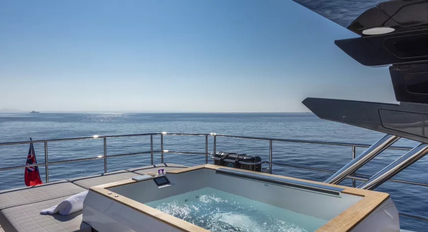 Pearl Yachts - фото 5
