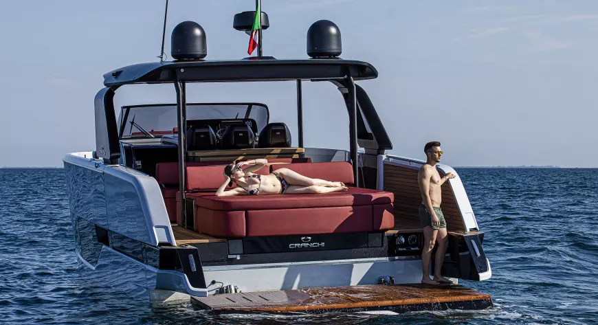 Cranchi A46 Luxury Tender. Начало новой линейки? - фото 6