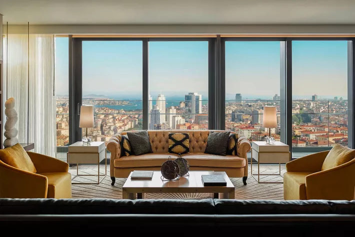 Президентский люкс Fairmont Quasar Istanbul позволяет гостям чувствовать свою исключительность - фото