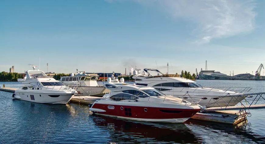 Стоянка
у оборудованных
электричеством
и водой причалов
New Port Kotka - фото