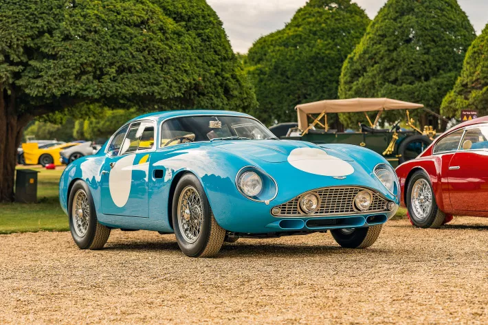 Aston Martin DB4 GT Zagato (314 л.с.) выпускали с 1960 по 1963 год и построили всего 20 единиц  - фото