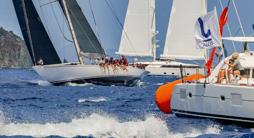 Ranger дебютировала
в St. Barths Bucket
Regatta и неожиданно
для многих выиграла
гонку, обойдя соперников  - фото