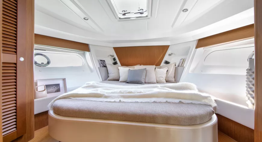 Beneteau. Swift Trawler - фото 5