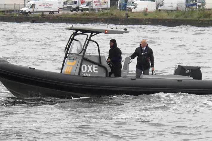 Силовой блок Oxe
крупнее, чем
у бензинового
мотора, хотя дизайн
кожуха сглаживает
это впечатление - фото