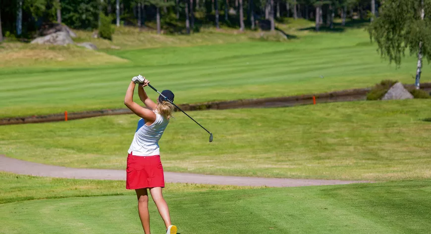 18-луночное поле 
Kotka Golf Center 
отвечает самым 
высоким 
международным 
требованиям - фото