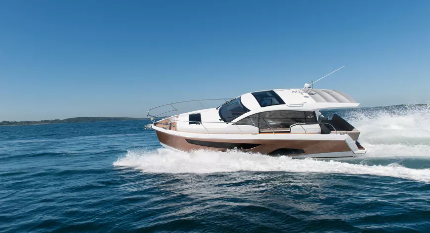 Sealine C335 - фото 1
