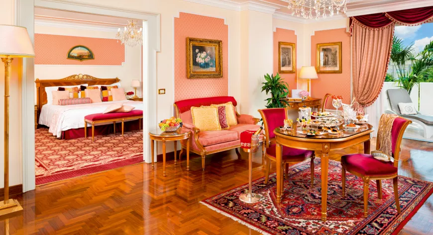 Abano Grand Hotel.
Интерьер гостиной
и спальни
в Presidential Suite - фото