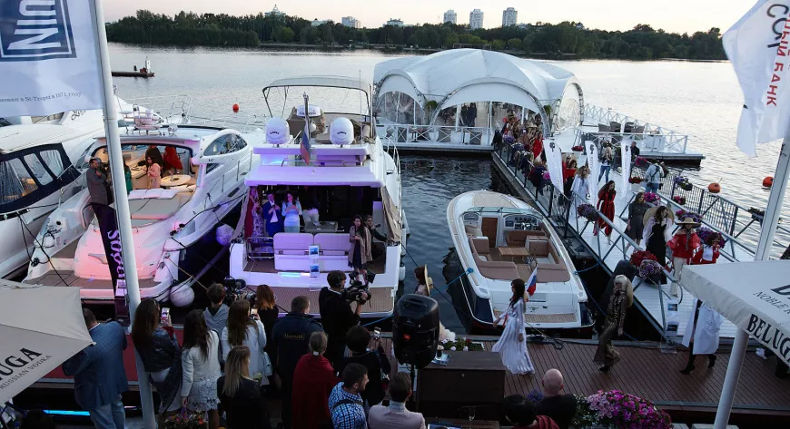 Лучший в столице 
Royal Yacht Club 
открывает свой 
11-й сезон - фото