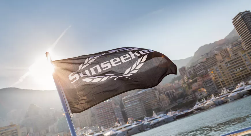 Бренд Sunseeker 
основан в 1969 году 
яхтсменами, 
увлекающимися 
водно-моторными 
гонками - фото