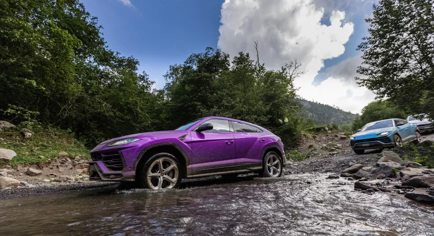 У Lamborghini Urus есть несколько режимов движения для различных дорожных условий - фото