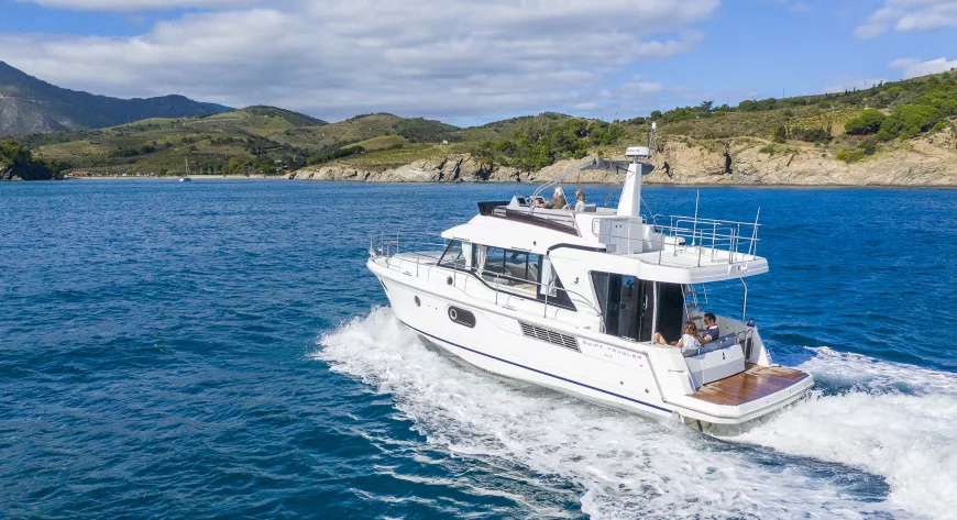Beneteau. Swift Trawler - фото 2