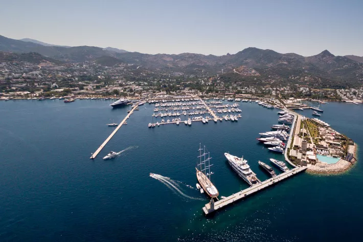 Yalıkavak Marina находится в 18 км от Бодрума и в 52 км от аэропорта Милас - фото