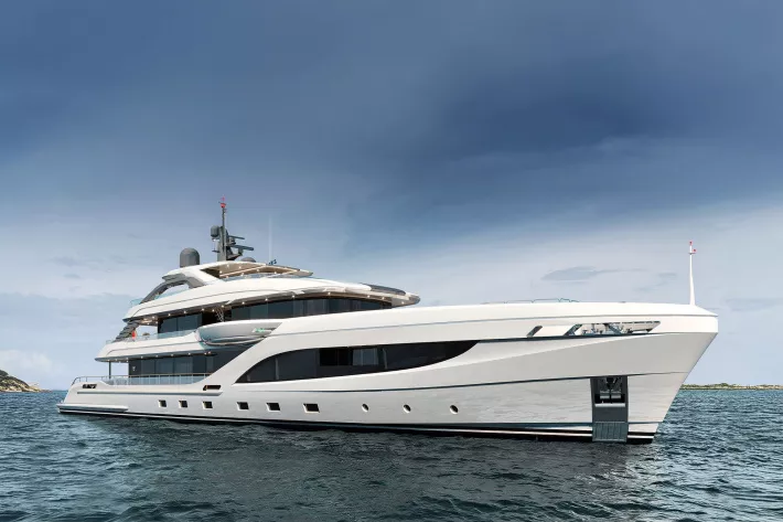 Для Majesty 160 дизайнер разработал и экстерьер, и интерьер - фото