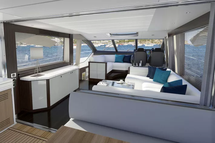 В салоне Sunseeker 74 Sport Yacht — мировой премьеры от британской верфи Sunseeker - фото