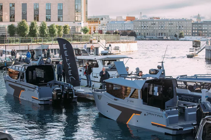 Шведские катера Jaktar J-25 и  J-30 на российском рынке продает компания Fishleader - фото