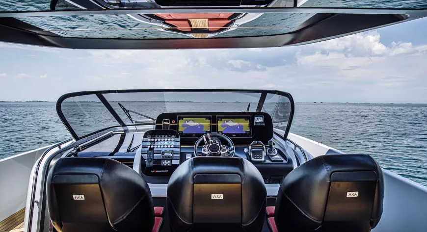Cranchi A46 Luxury Tender. Начало новой линейки? - фото 8