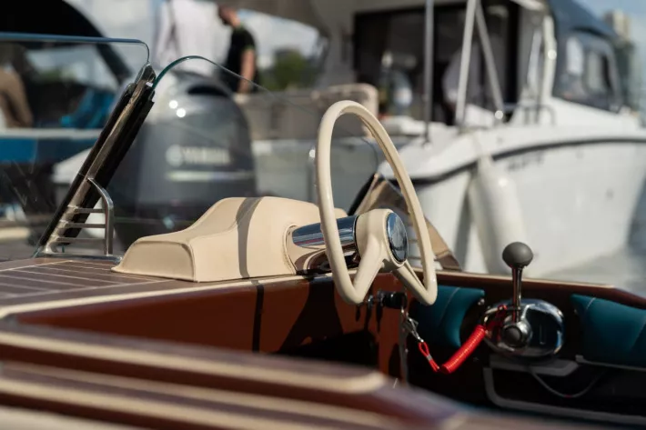 Лодка приняла участие и в июньской выставке Moscow Yacht Show в Royal Yacht Club - фото