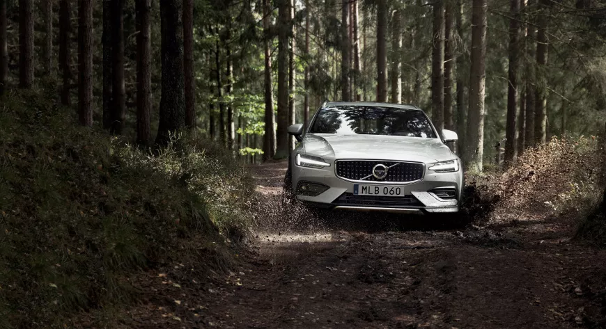 Volvo V60 Cross country — настоящий универсал - фото 11