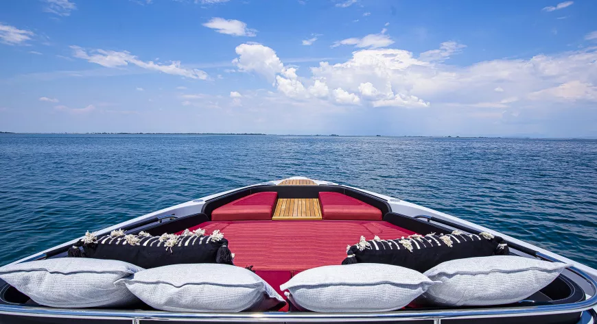 Cranchi A46 Luxury Tender. Начало новой линейки? - фото 4