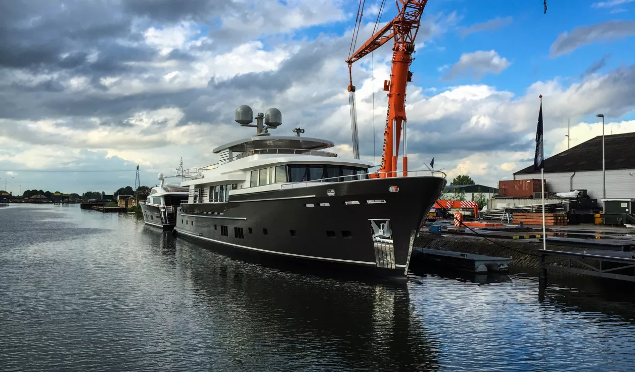 Моторная яхта Wim van der Valk Explorer 36.8 - фото 2