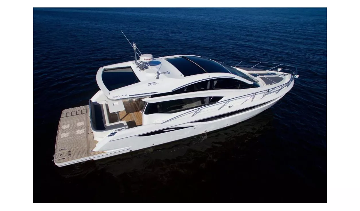 Моторная яхта Galeon 430 HTC - фото 1