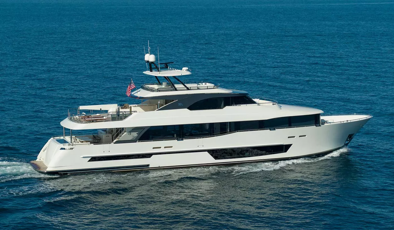 Моторная яхта Ocean Alexander 37L  - фото 1
