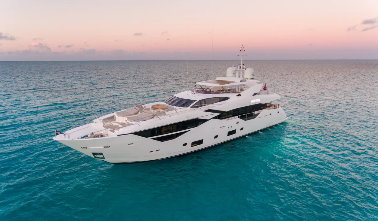 Моторная яхта Sunseeker 116 Yacht - фото 1