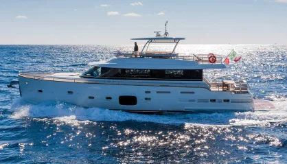 Azimut Magellano 76