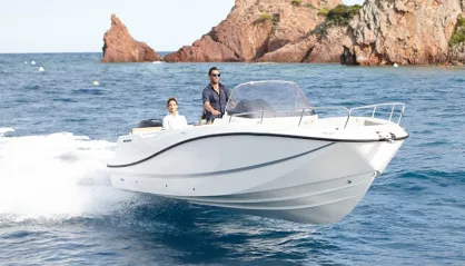 Quicksilver Activ 755 Open